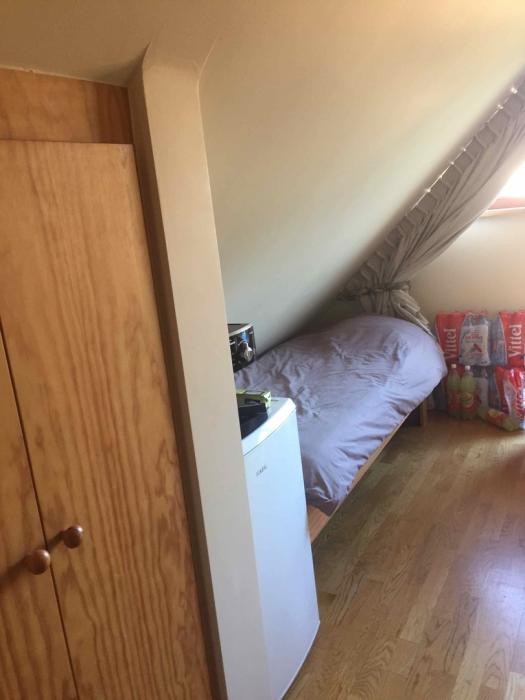 Kot bij bewoner 12 m² in Brussel Kraainem / Wezembeek