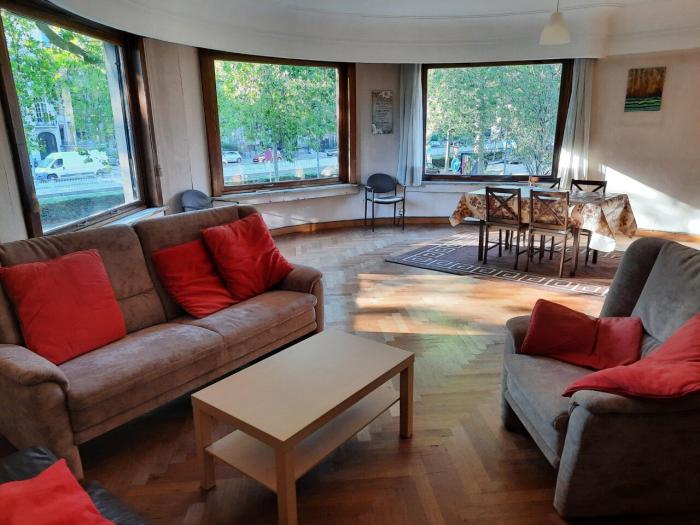 Shared housing 170 m² in Brussels Etterbeek / Europe