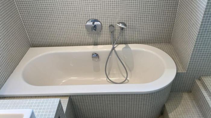 Bain