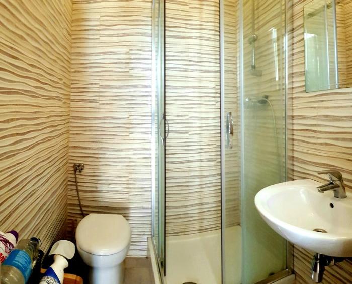 Un sentiment de bien-être se développe avant de sortir de la salle de douche 🐳 Een gevoel van welbehagen ontwikkelt zich alvorens de doucheruimte verlaten wordt 🐬 A sense of well-being develops before leaving the shower room.