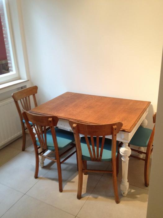 salle à manger à partager à 2