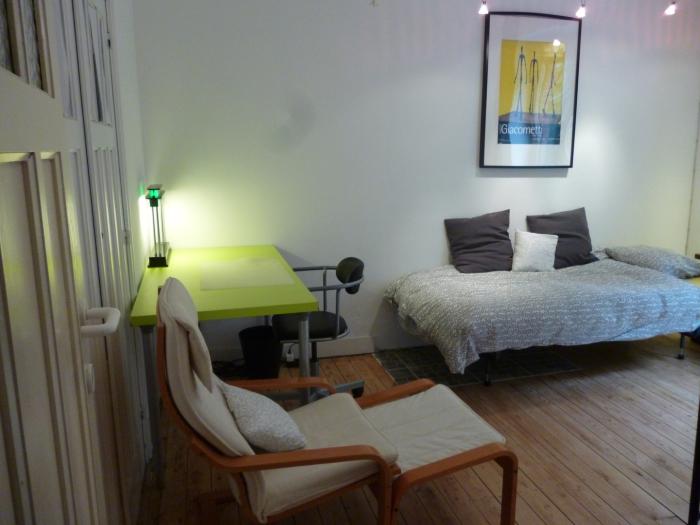 Room in owner's house 14 m² in Brussels Uccle