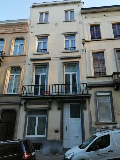 Studio 27 m² in Brussel Schaarbeek