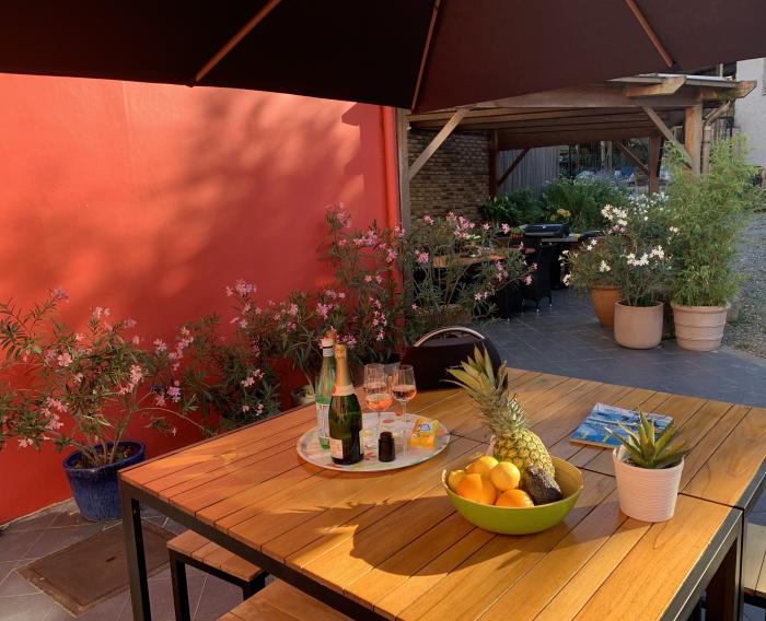 Coin terrasse et jardin