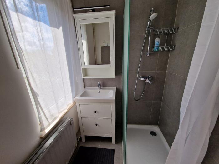 salle de douche partagée