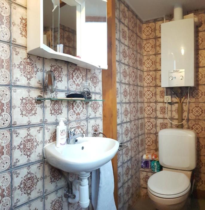 ༄༅˚*̩̩͙✿ 𝑭𝑹 ✿•̩̩͙*˚༄༅ UN ESPACE STYLÉ OÙ MÊME LE WC FAIT DU YOGA ༄༅˚*̩̩͙✿ 𝑵𝑳 ✿•̩̩͙*˚༄༅ EEN STIJLVOLLE RUIMTE WAAR ZELFS HET TOILET AAN YOGA DOET
༄༅˚*̩̩͙✿ 𝑬𝑵 ✿•̩̩͙*˚༄༅ A STYLISH SPACE WHERE EVEN THE TOILET PRACTICES YOGA.