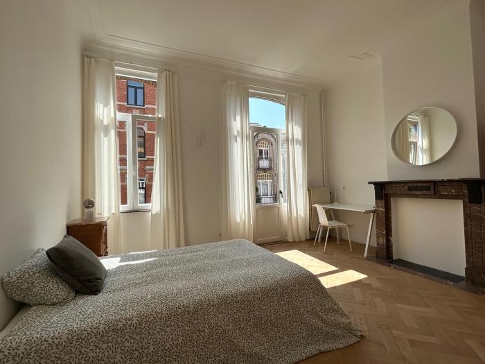 Shared housing 280 m² in Brussels Etterbeek / Europe