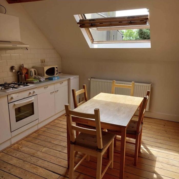 Student room 70 m² in Brussels Saint-Gilles