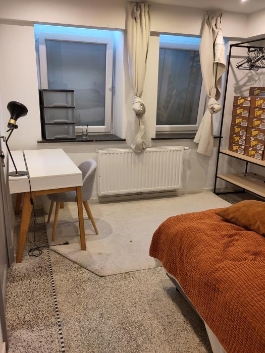 Shared housing 19 m² in Brussels Etterbeek / Europe