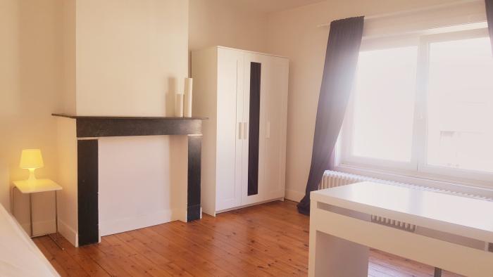 Shared housing 20 m² in Brussels Ixelles : cimetiere