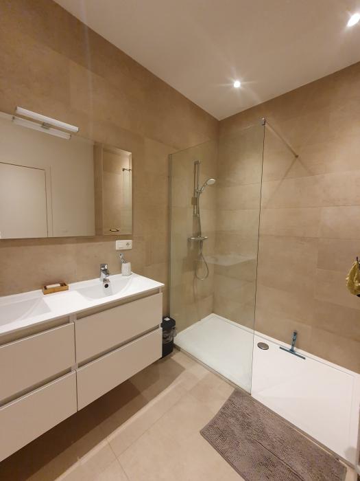 La salle de bain.
