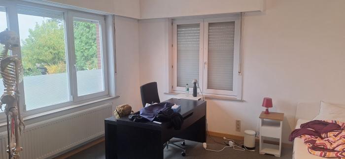 Room in owner's house 15 m² in Brussels Kraainem / Wezembeek