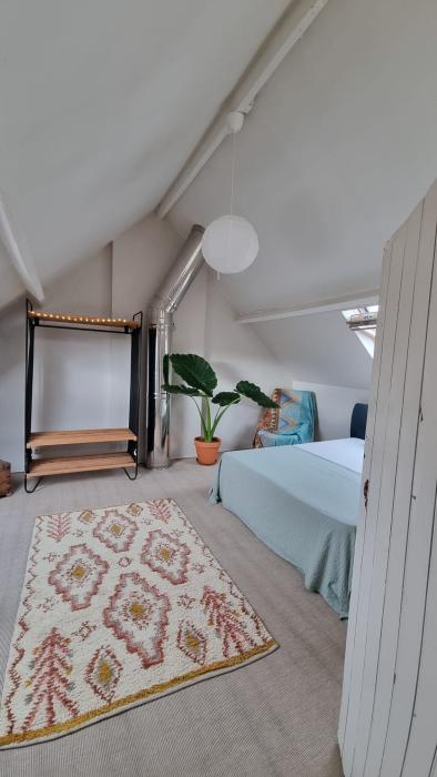 Room in owner's house 90 m² in Brussels Uccle