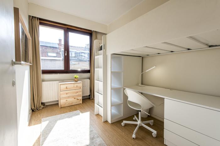 room "TENKU"