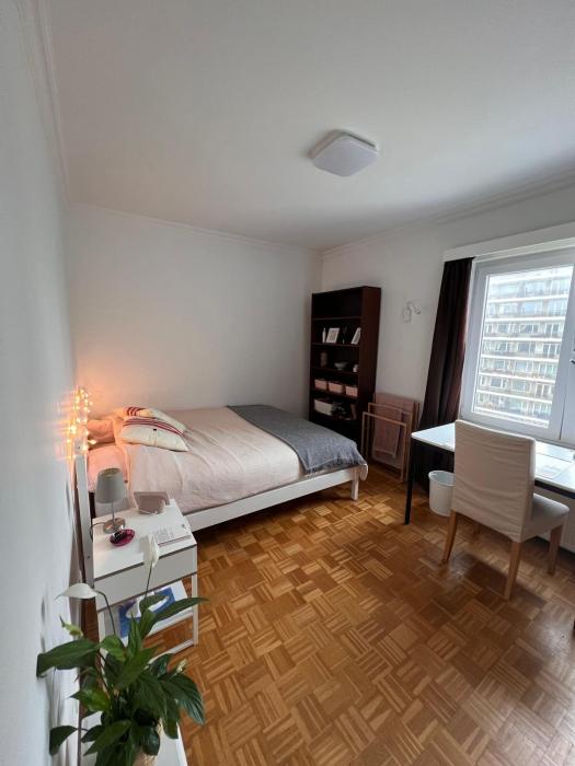 Chambre 5 vers intérieur