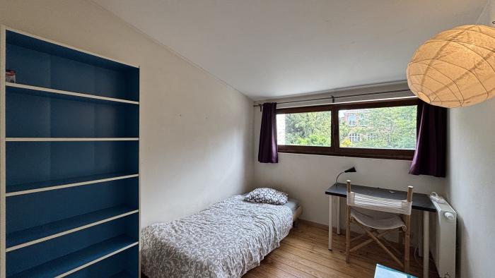 共享租房 13 m² 在 Brussels Ixelles : cimetiere