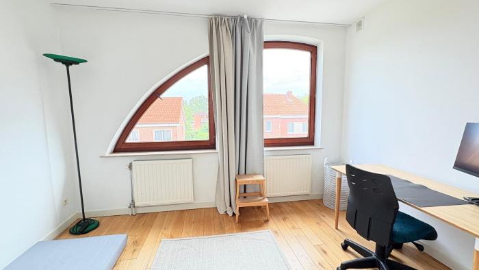 与房东合租 11 m² 在 Brussels Kraainem / Wezembeek