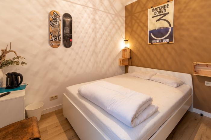 Chambre rez-de-chaussée arrière - 575€ charges comprises