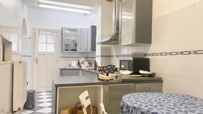 Kitchen common