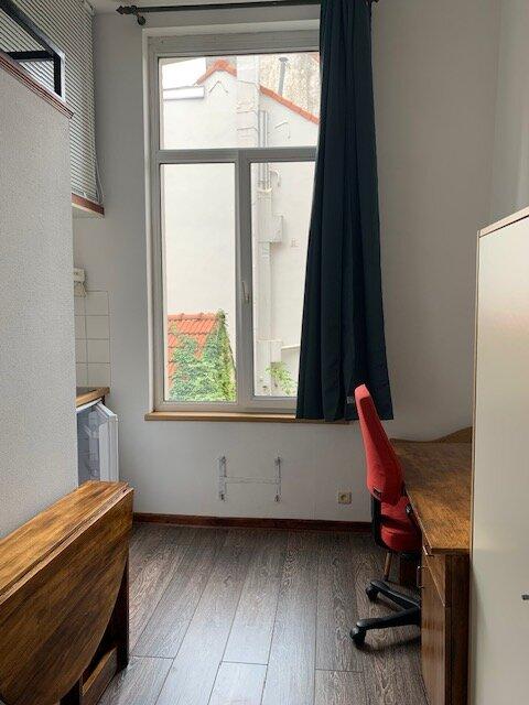 单人间 16 m² 在 Brussels Ixelles : cimetiere
