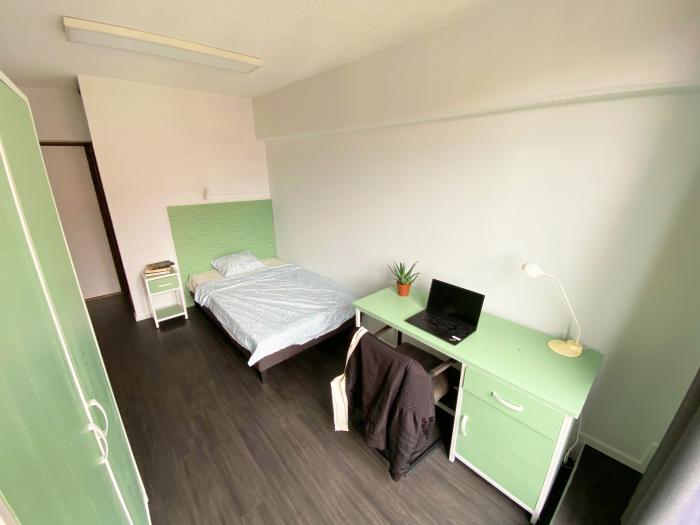 Residence room 18 m² in Brussels Saint-Gilles