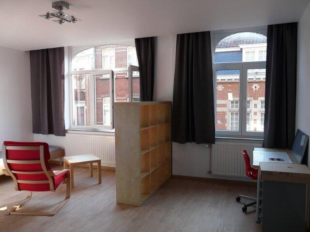 Studio 20 m² à Bruxelles Etterbeek / Europe