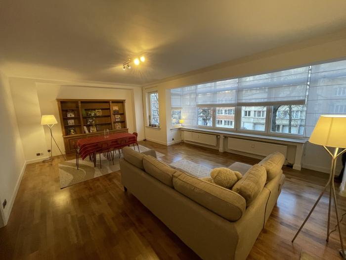 Co-locatie 110 m² in Brussel Elsene : kerkhof