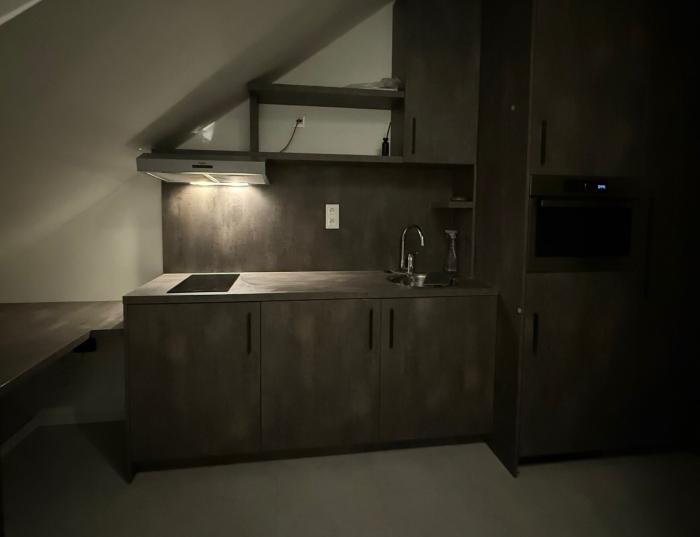 Kitchenette b
