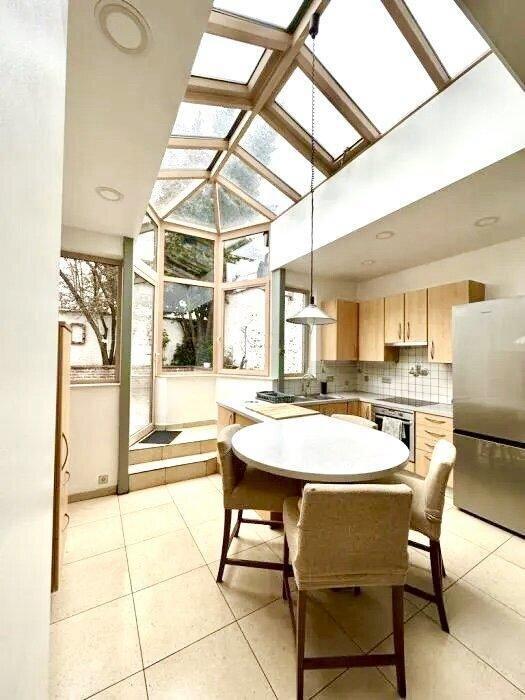 学生宿舍 9 m² 在 Brussels Anderlecht