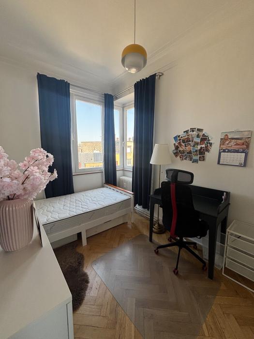 Room 2 (short stay)