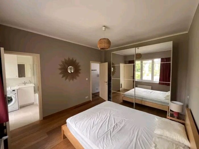 Kot 120 m² à Bruxelles Ixelles : Cimetière