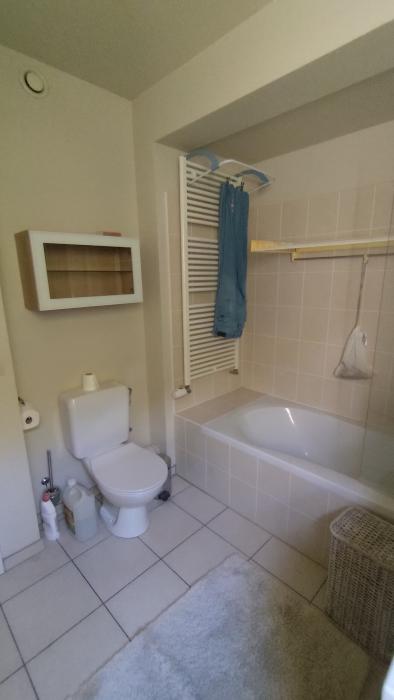 Sale de bain-toilette 4m²