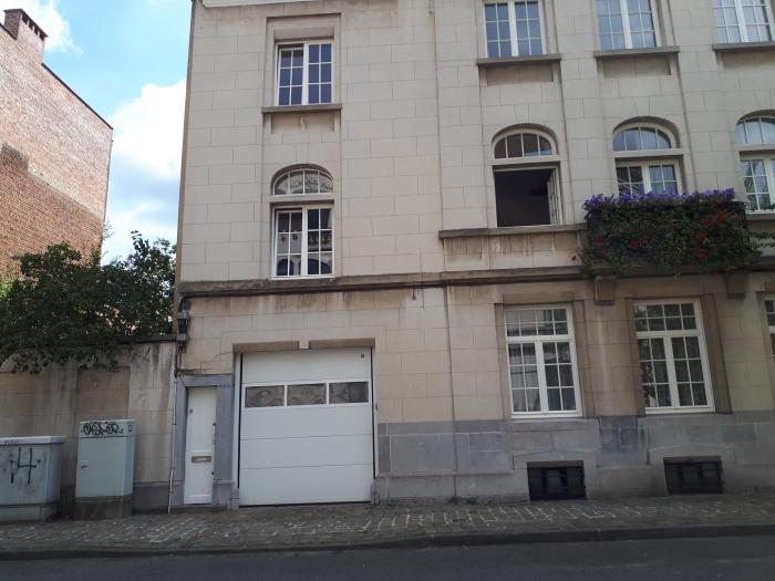 Studio 40 m² à Bruxelles Etterbeek / Europe