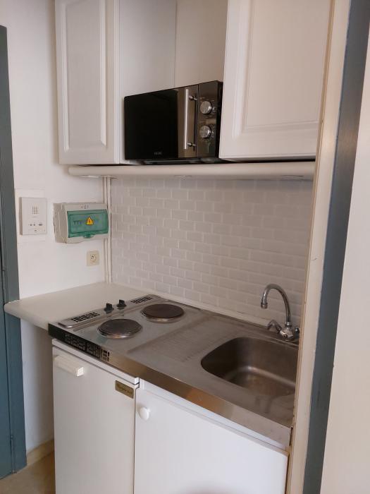 Studio 18 m² in Brussel Elsene : kerkhof