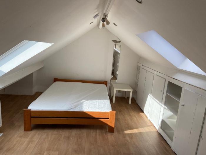 Shared housing 15 m² in Brussels Etterbeek / Europe