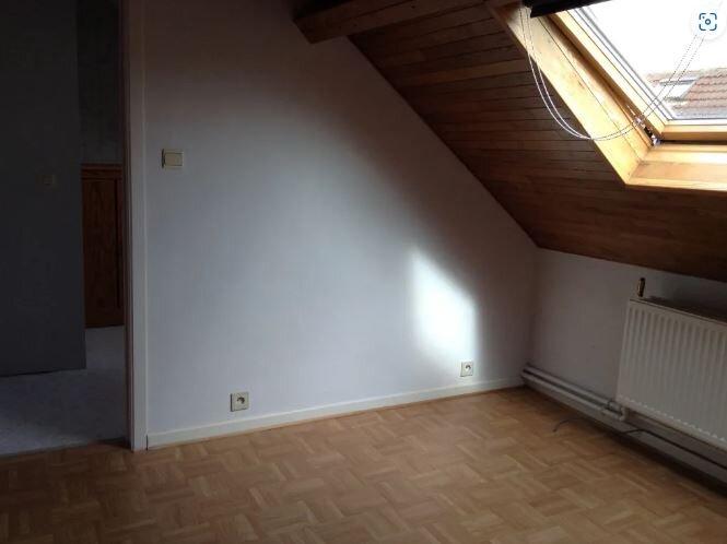Room in owner's house 14 m² in Brussels Ixelles : cimetiere