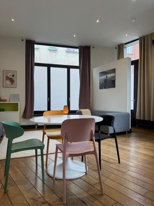 公寓 60 m² 在 Brussels Saint-Gilles