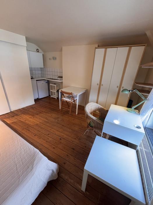 Studio 19 m² à Bruxelles Ixelles : Pte Namur / Flagey