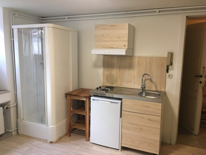 Student room 14 m² in Brussels Ixelles : cimetiere