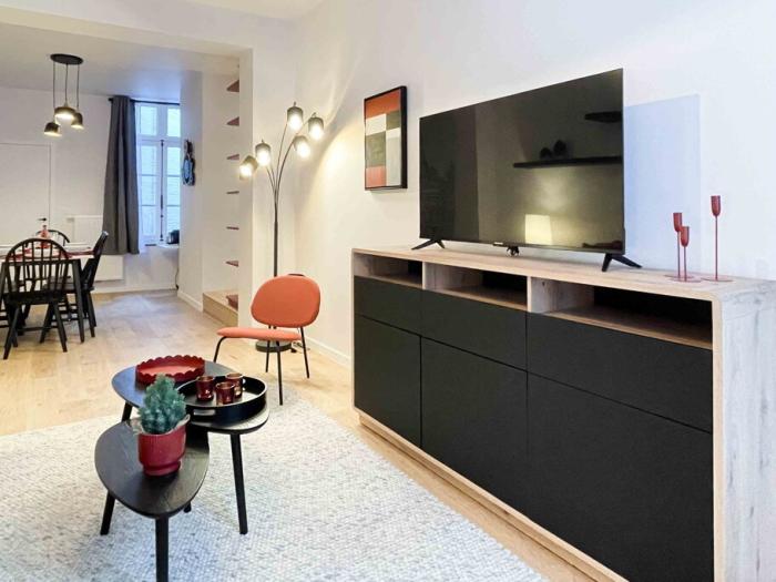 Living room / dining room