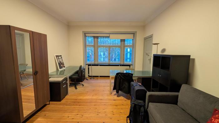 (Same) Room