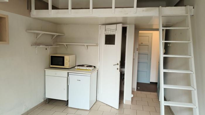 合租房 15 m² 在 Brussels Ixelles : cimetiere