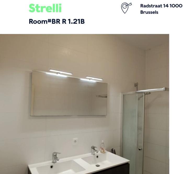 Bathroom with a double-sink