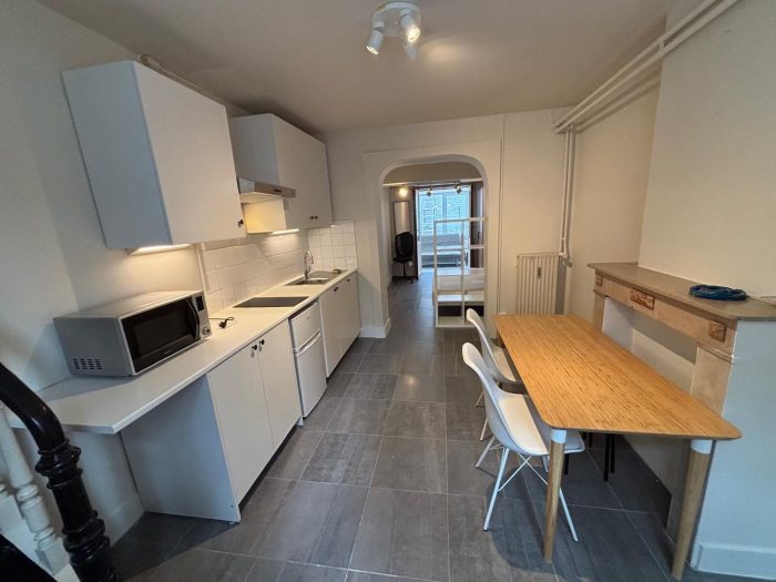 Studio 40 m² à Bruxelles Ixelles : Cimetière