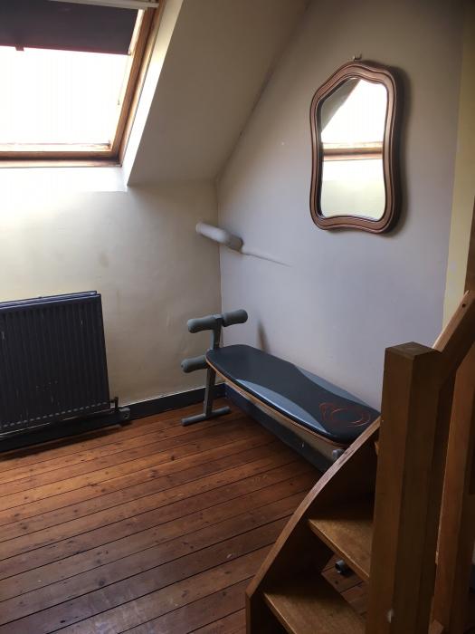 chambre vue vers la rue