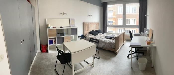 Chambre côté rue