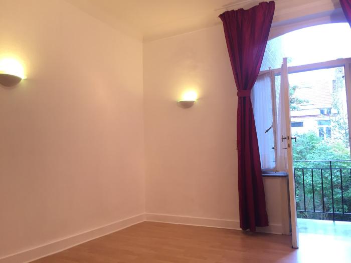 Kot 18 m² à Bruxelles Ixelles : Pte Namur / Flagey