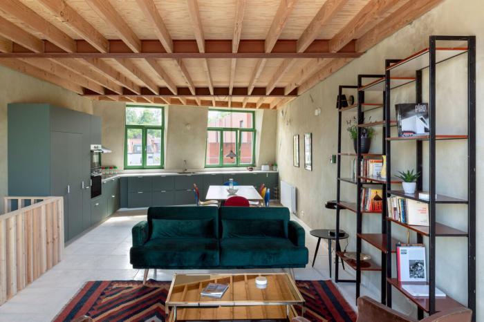 shared housing 210 m² in Brussels Uccle
