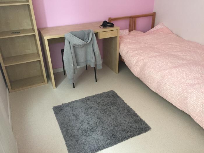 Kot 13 m² in Brussel Ukkel