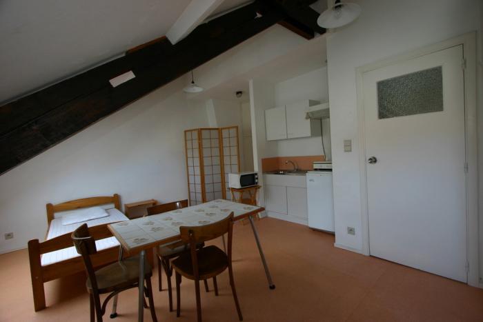 Studio 27 m² in Brussels Woluwe-Saint-Lambert
